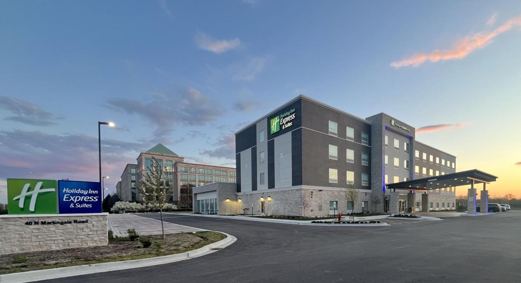 Holiday Inn Express & Suites Chicago Schaumburg By Ihg Exterior photo
