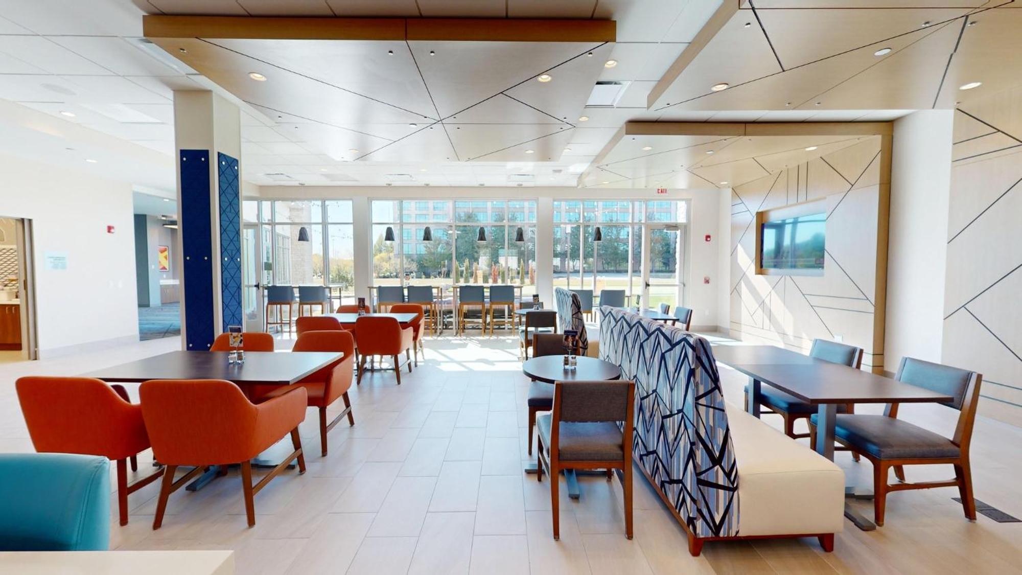 Holiday Inn Express & Suites Chicago Schaumburg By Ihg Exterior photo